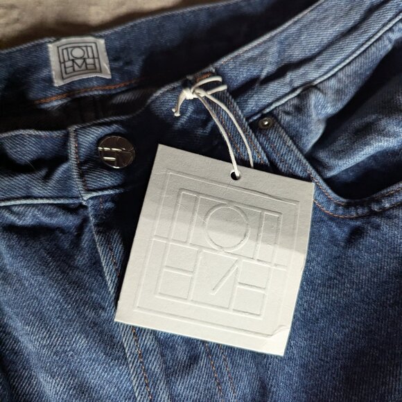 Toteme Cropped Kick Flare Jeans | 30 - Picture 15 of 16